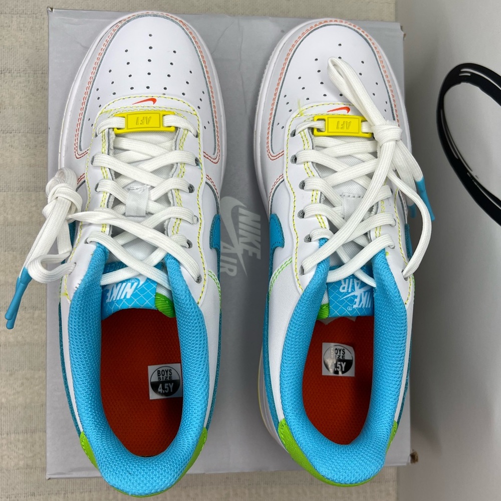 Nike Air Force 1 LV8 WCRD - Picture 6 of 7
